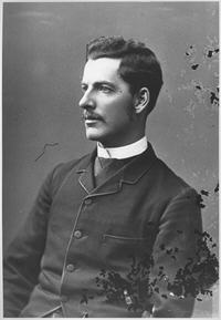 Photo portrait of Timothy Coghlan